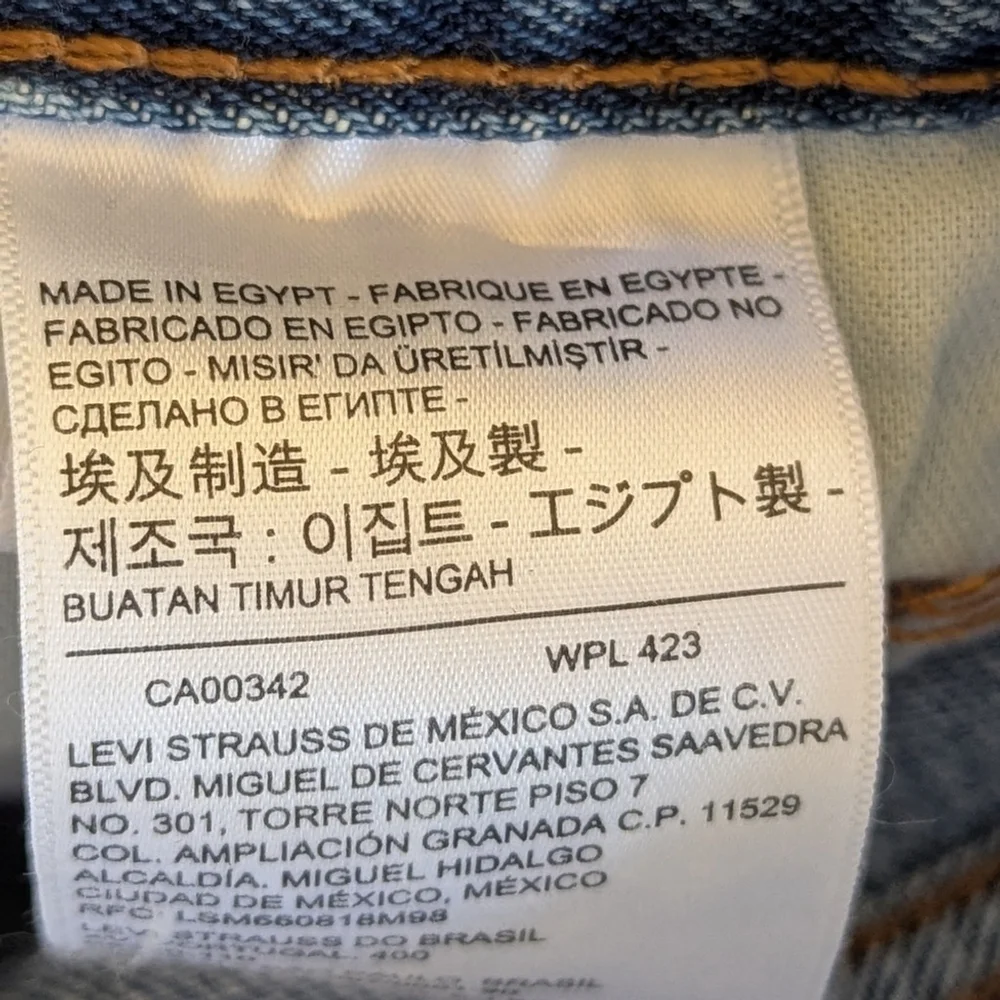 Levi’s 501 Original Fit Jeans 30x30 Light Stonewash Button Fly Modern Vintage